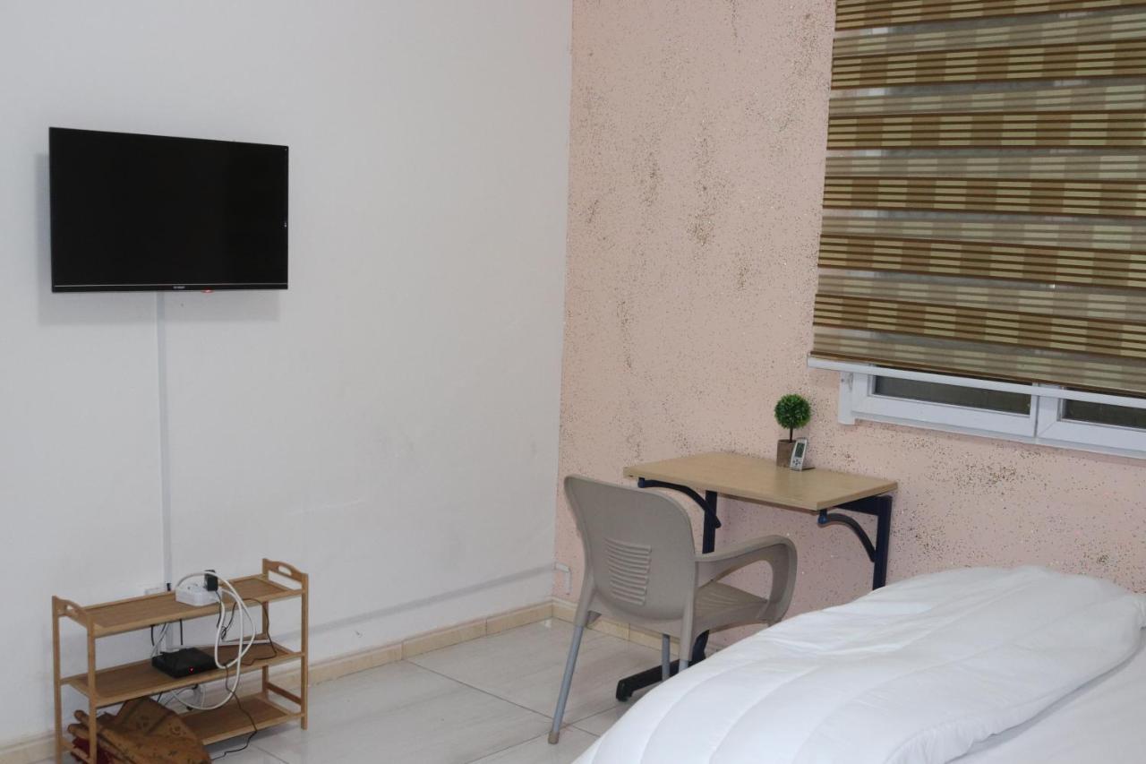 Residences Primis Thies - Appartements Et Chambres Екстериор снимка