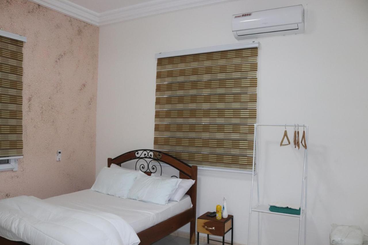 Residences Primis Thies - Appartements Et Chambres Екстериор снимка