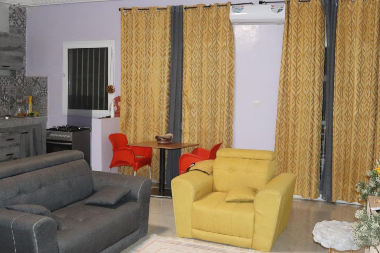 Residences Primis Thies - Appartements Et Chambres Екстериор снимка