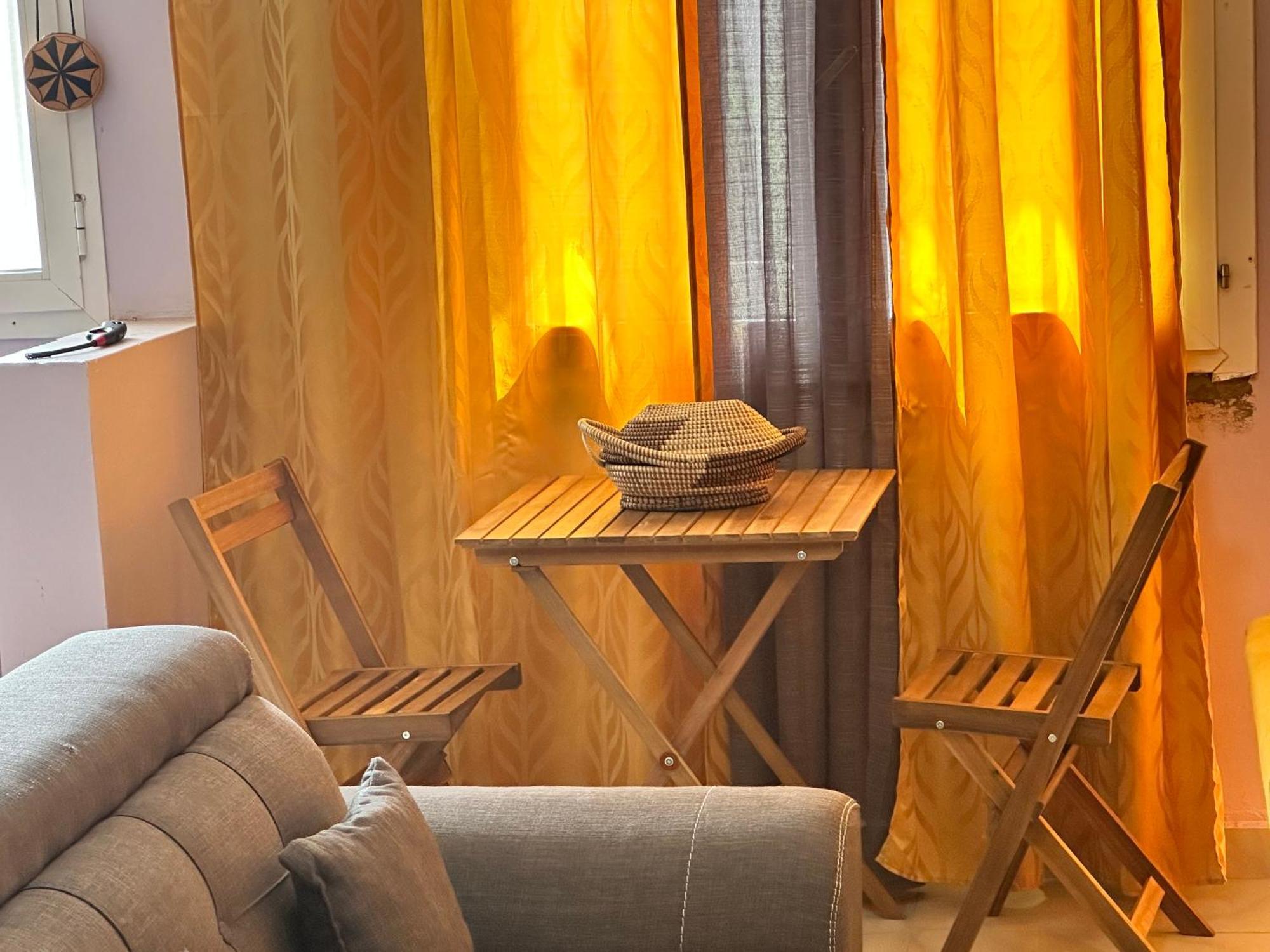 Residences Primis Thies - Appartements Et Chambres Екстериор снимка