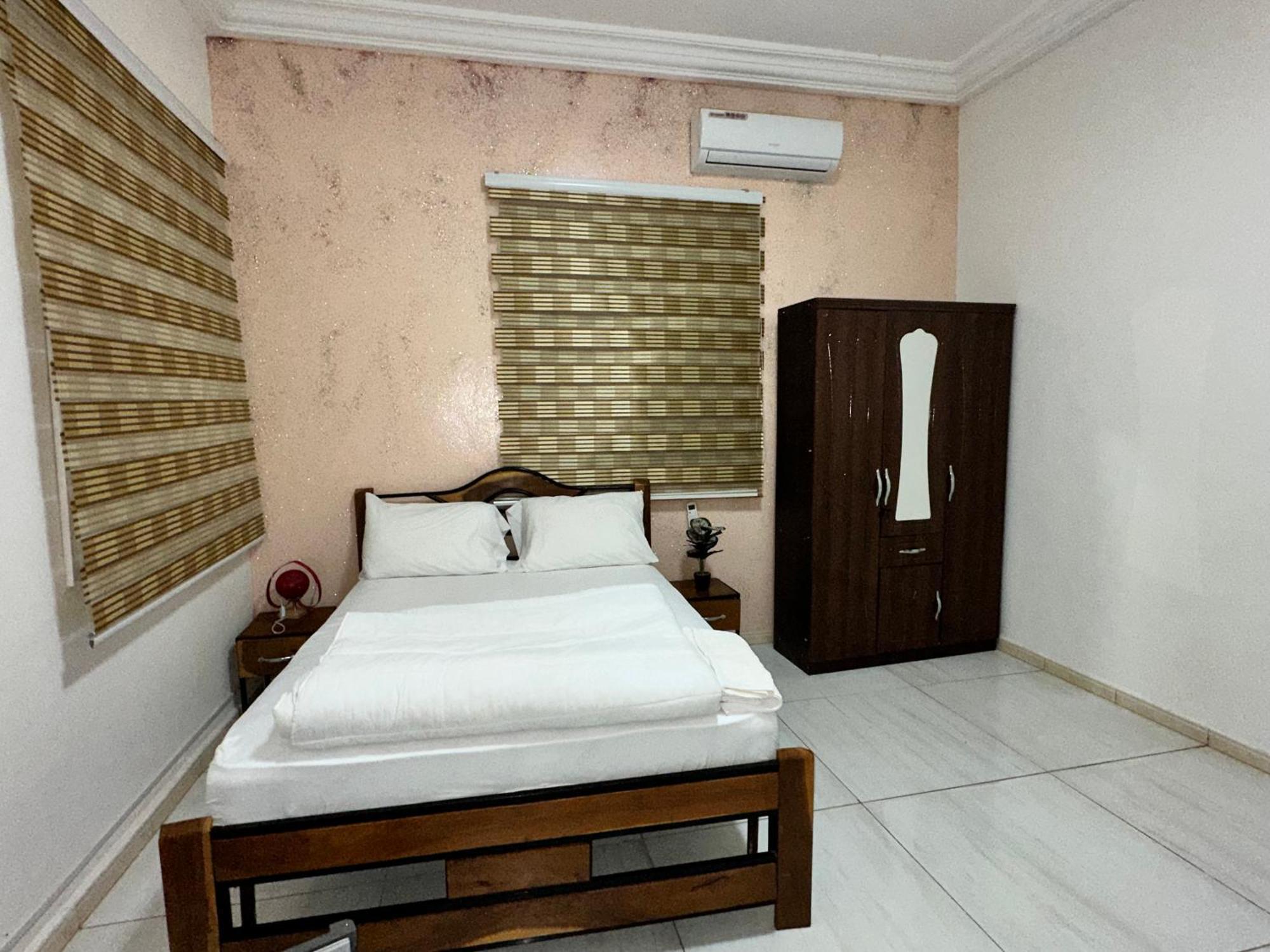 Residences Primis Thies - Appartements Et Chambres Екстериор снимка