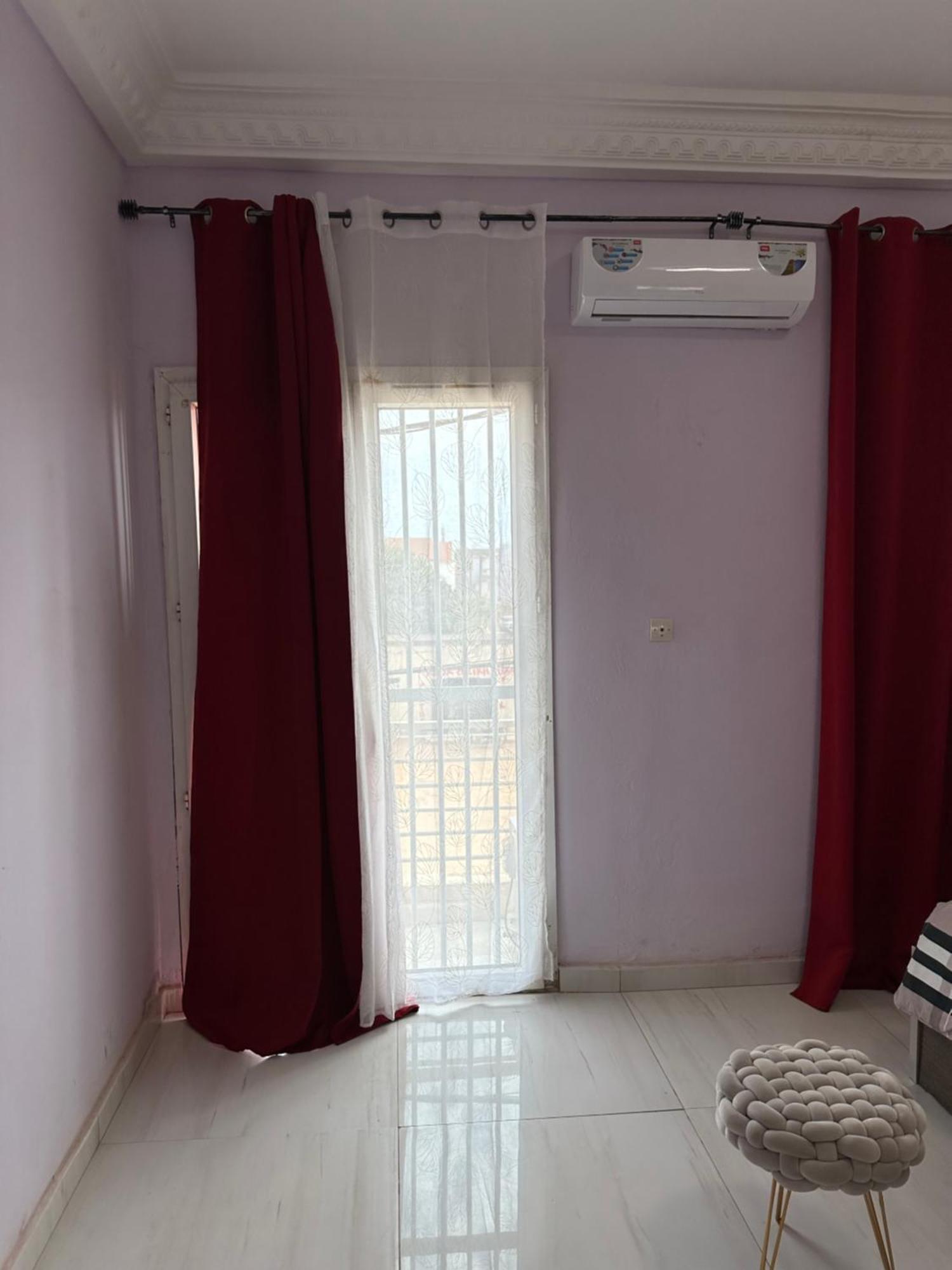 Residences Primis Thies - Appartements Et Chambres Екстериор снимка
